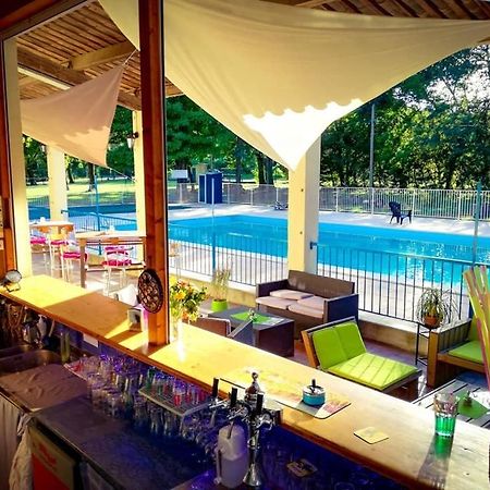 Camping Du Lion Bourg-Saint-Andéol Exteriér fotografie