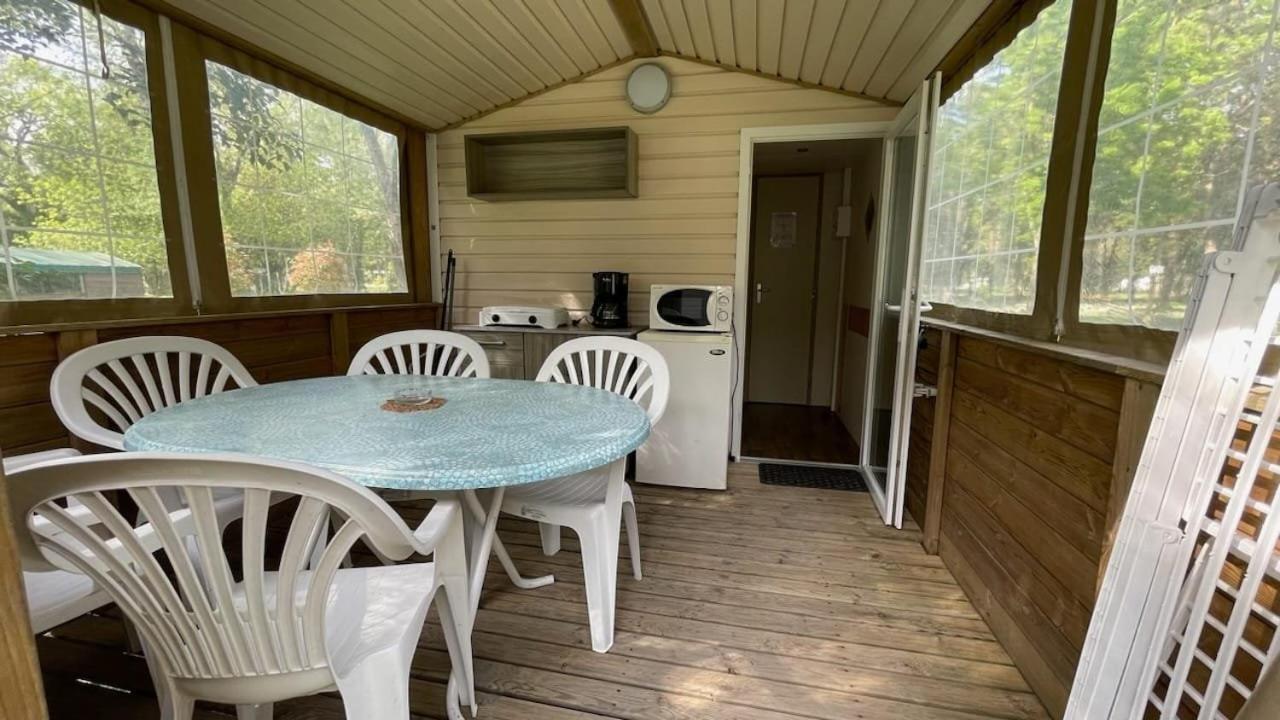 Camping Du Lion Bourg-Saint-Andéol Exteriér fotografie
