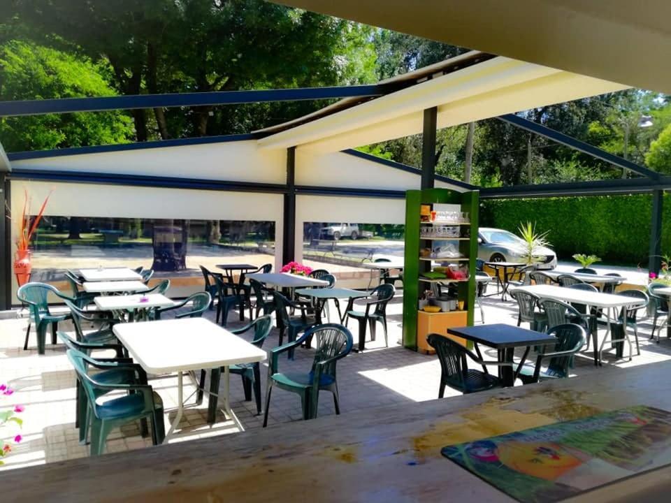 Camping Du Lion Bourg-Saint-Andéol Exteriér fotografie