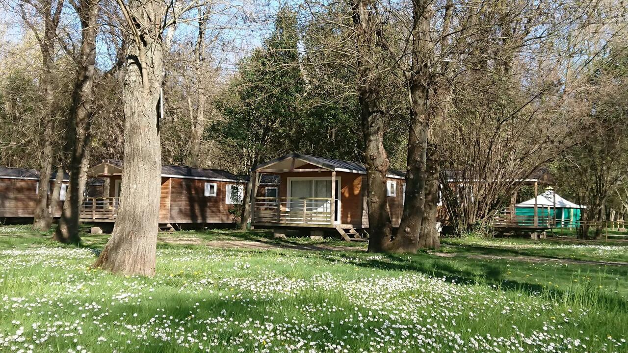 Camping Du Lion Bourg-Saint-Andéol Exteriér fotografie