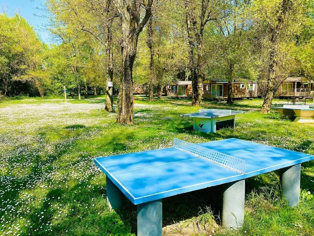 Camping Du Lion Bourg-Saint-Andéol Exteriér fotografie