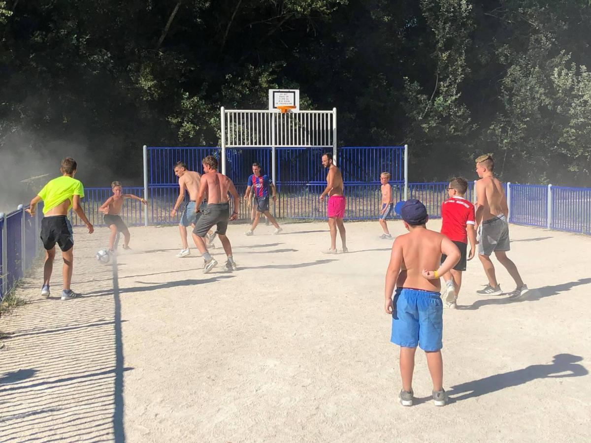 Camping Du Lion Bourg-Saint-Andéol Exteriér fotografie