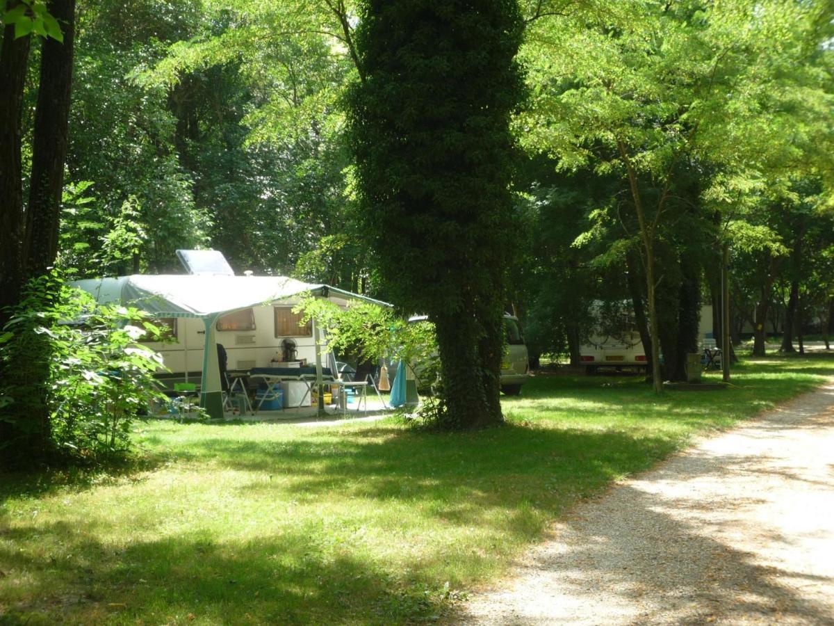 Camping Du Lion Bourg-Saint-Andéol Exteriér fotografie